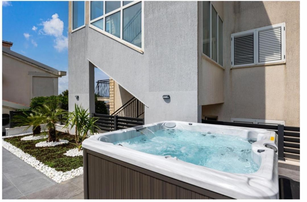 Apartments Solmar Подстрана Екстер'єр фото