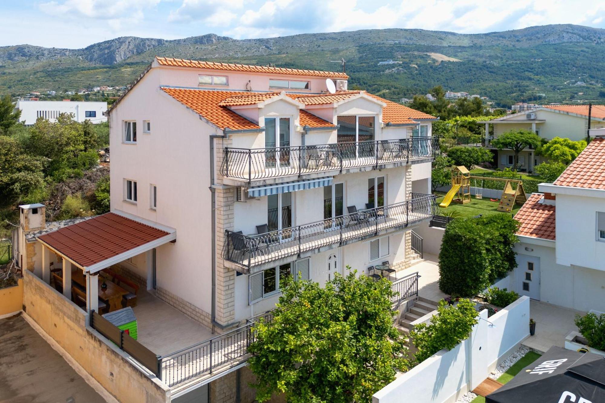 Apartments Solmar Подстрана Екстер'єр фото