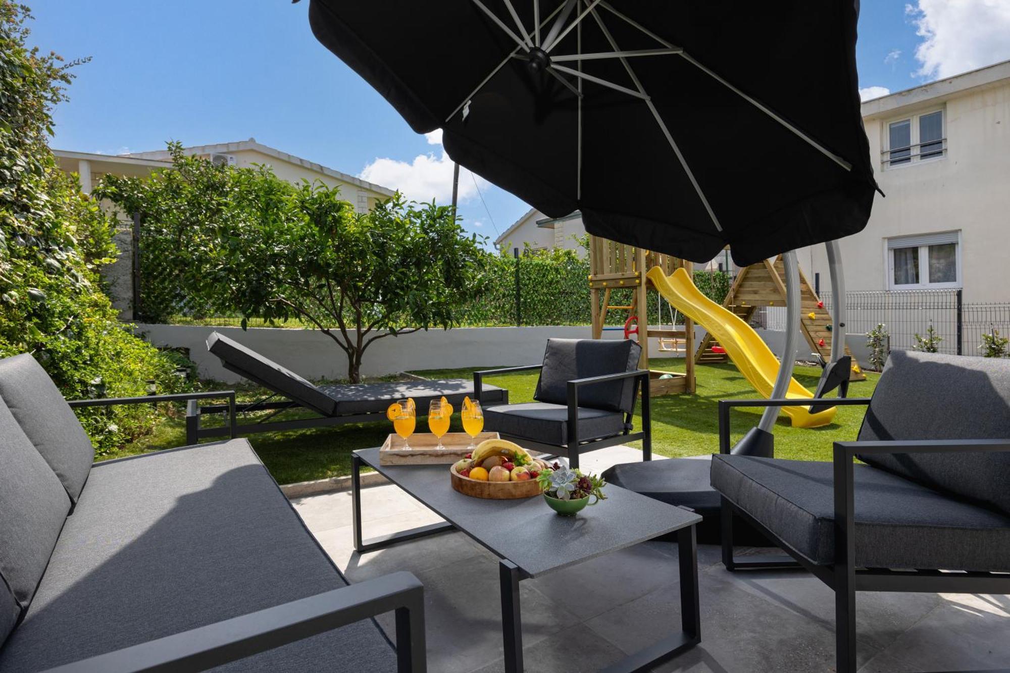 Apartments Solmar Подстрана Екстер'єр фото
