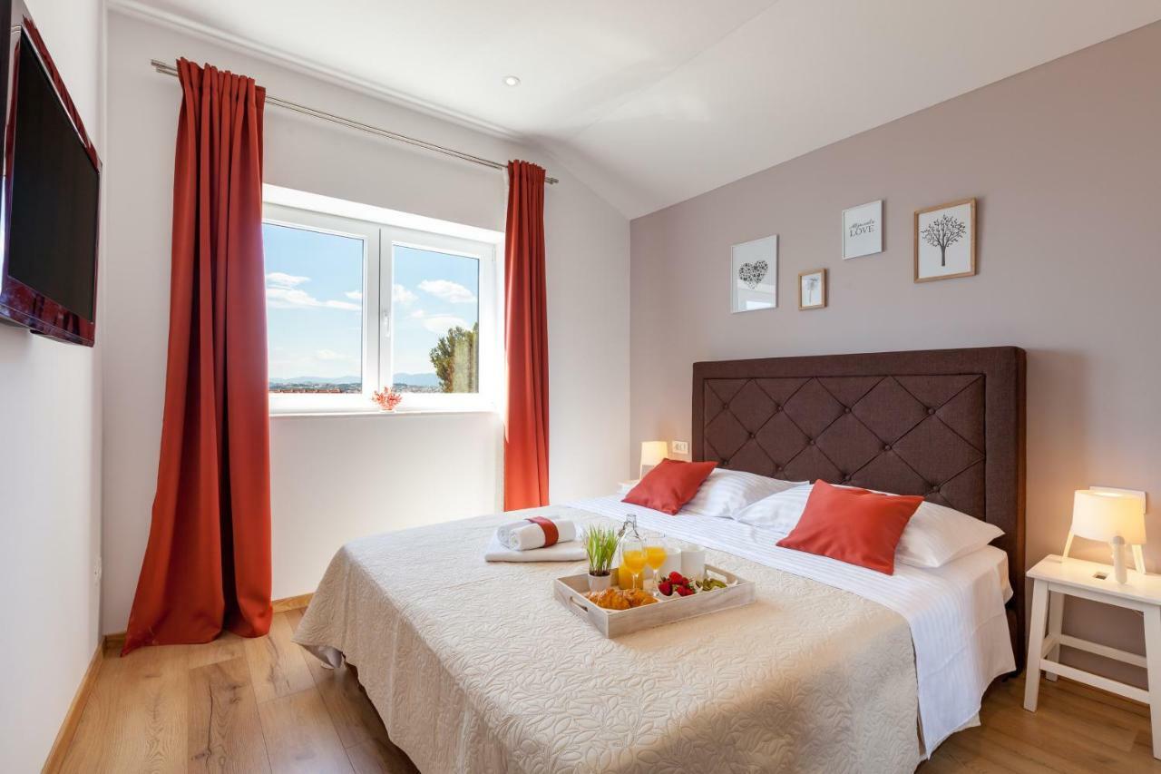 Apartments Solmar Подстрана Екстер'єр фото